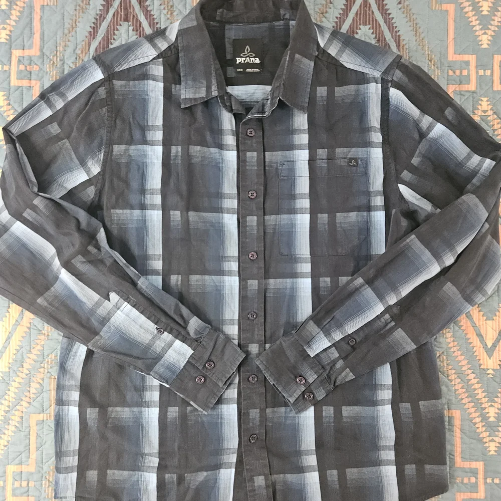 Prana Dark Blue and Light Gray Plaid Shirt. #1298‎